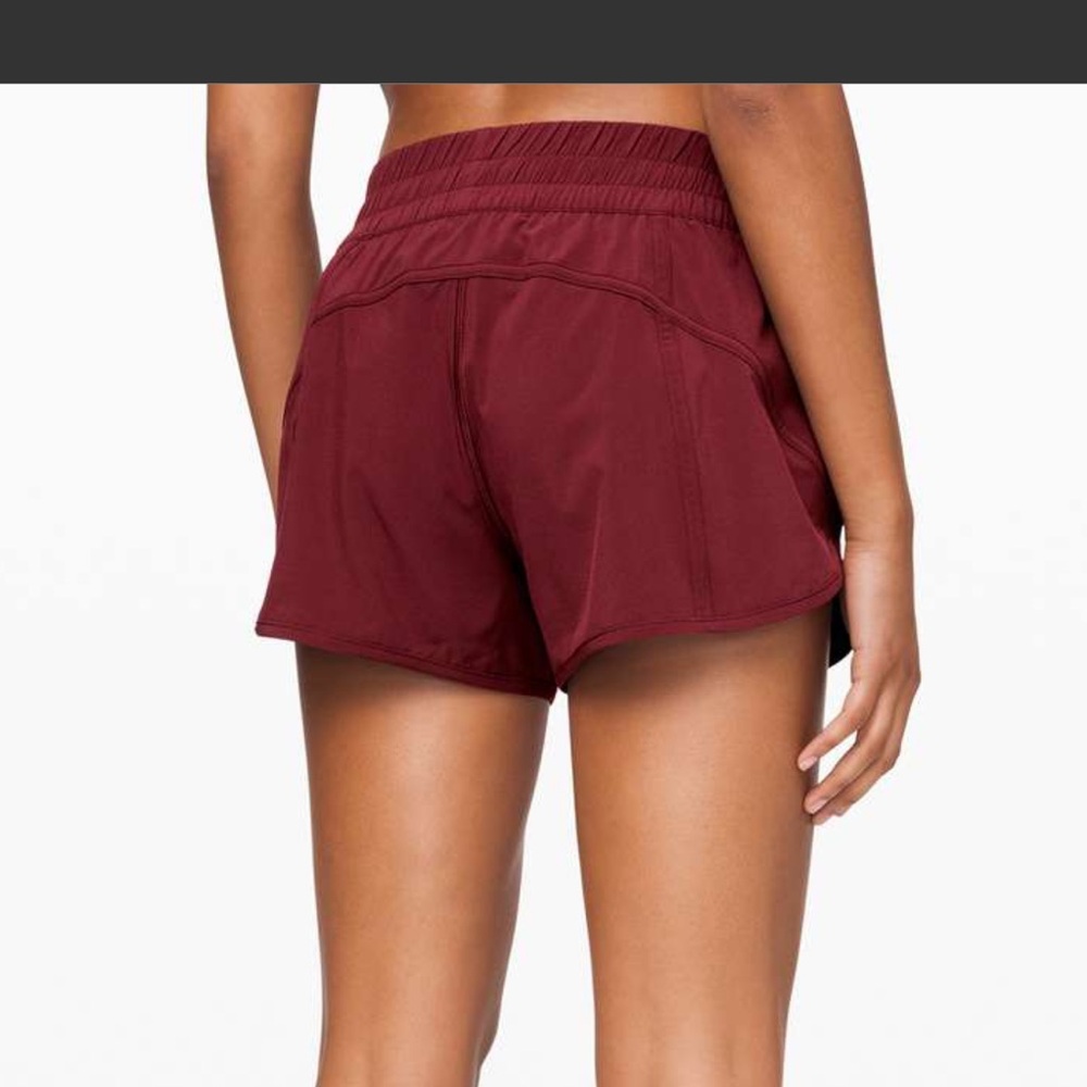 LULULEMON TRACKER SHORT